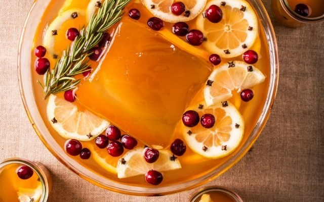 Gin punch oranges