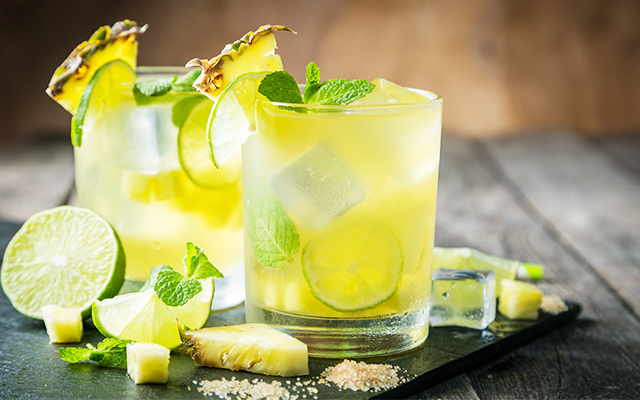 pineapple-lime-gin-tonic.jpg