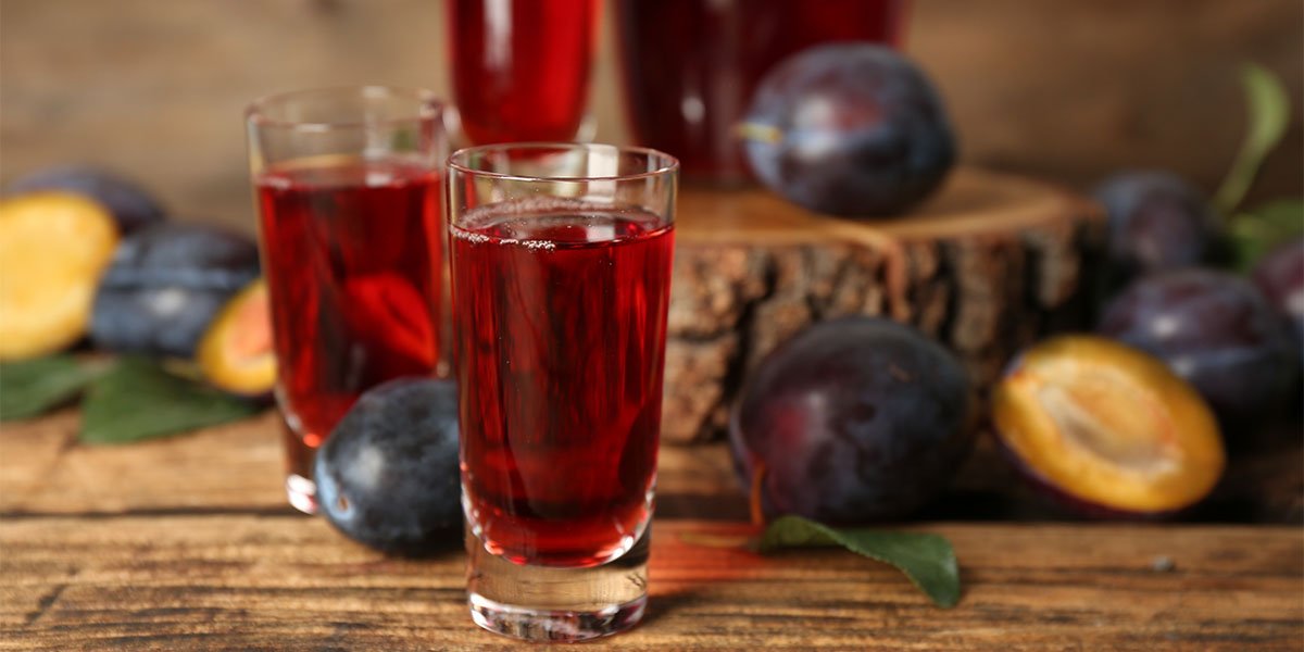 How to make homemade damson gin in three easy steps! Craft Gin Club