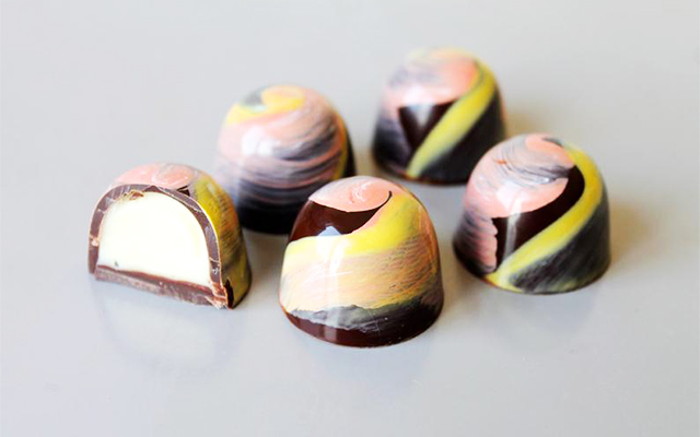 pear-drop-gin-chocolates.jpg