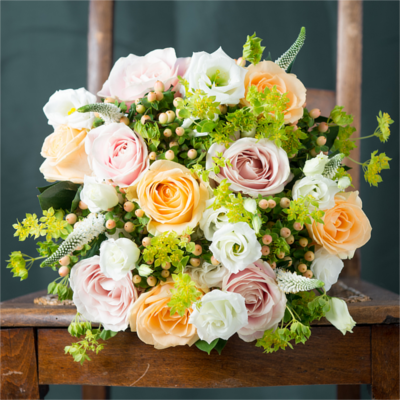 Rose floral bouquet