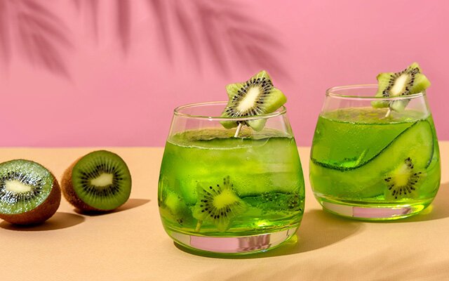 Summer garnish, kiwi stars
