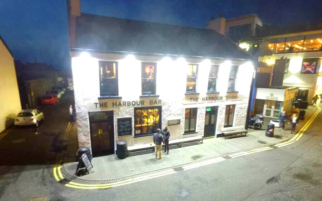 harbour gin bar