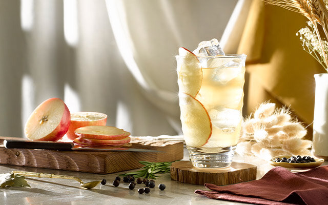 Riverside Sunrise gin cocktail recipe