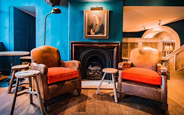 We’re dreaming of sipping a G&T by the fire in the cosy lounge of the Talbot Inn