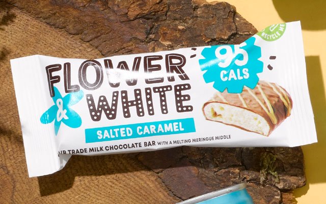 Flower & White Meringue Bar