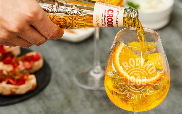Crodino aperitif serving suggestion
