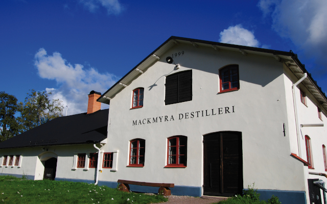 Lab+Distillery+Sweden.jpg