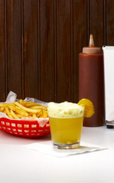 Whiskey whisky burger cocktail