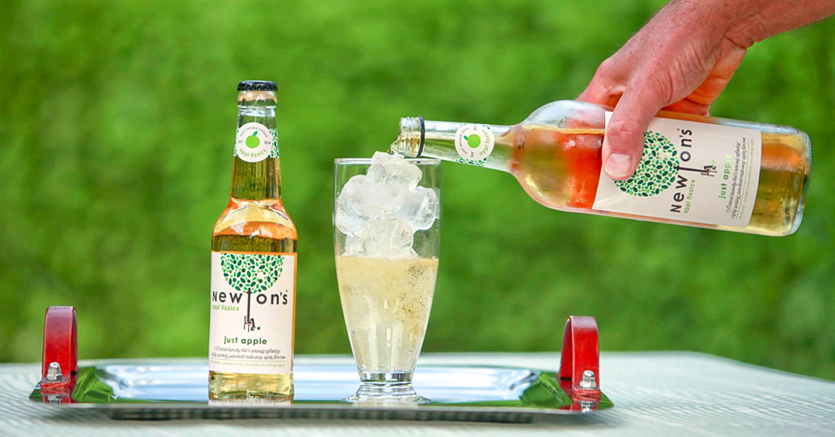 Newton's appl fizzics pour