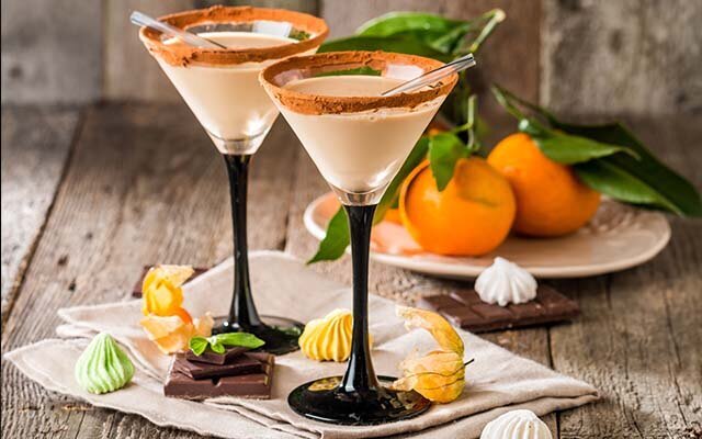 Pumpkin Spice Latte Martini >> Get the recipe!