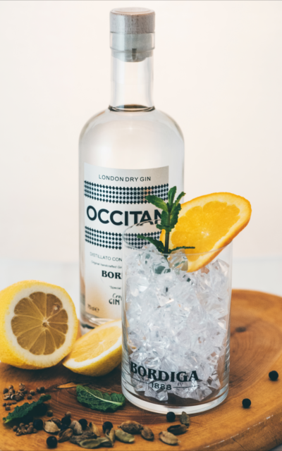 Occitan Gin and garnishes