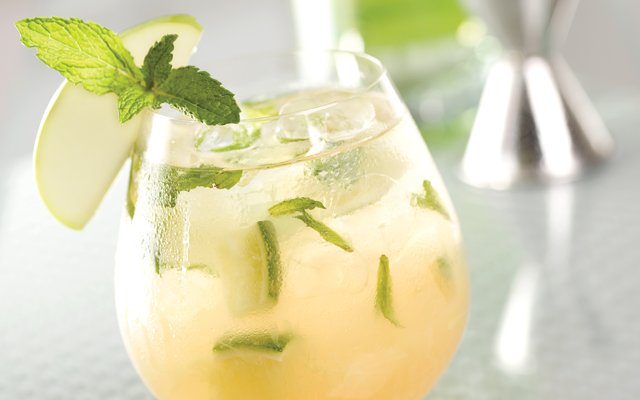 apples+and+pears+gin+cocktail.png