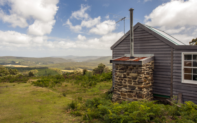 McHenry+Distillery+Tasmania.jpg