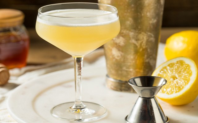 Gin and ginger beer cocktail recipe