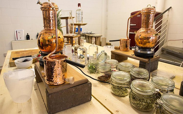 crossbil-gin-school-laboratory.jpg