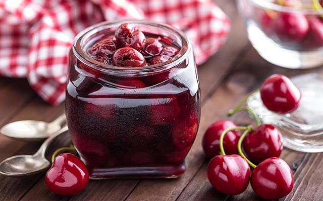HOMEMADE+MARASCHINO+CHERRIES+jAR.jpg