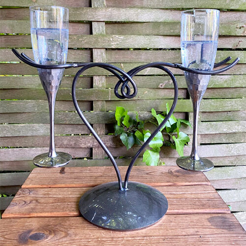 2 HEART GIN GLASS TREE