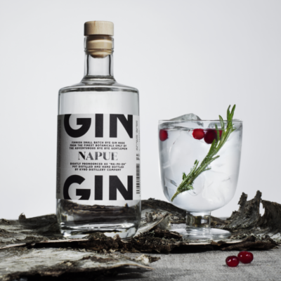 Napue Gin perfect serve with rosemary and cranberries