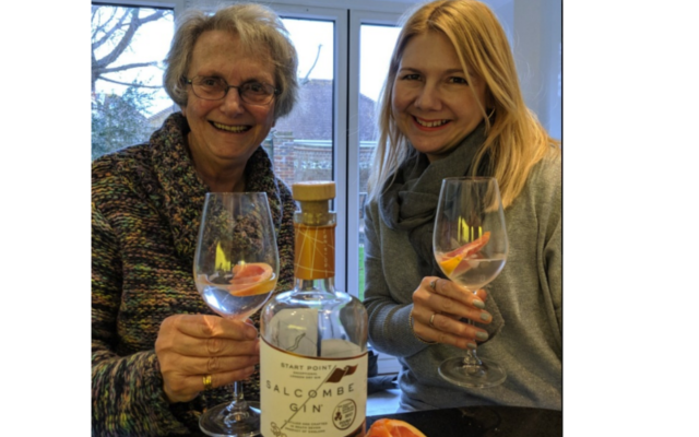 Salcombe Gin drinkers