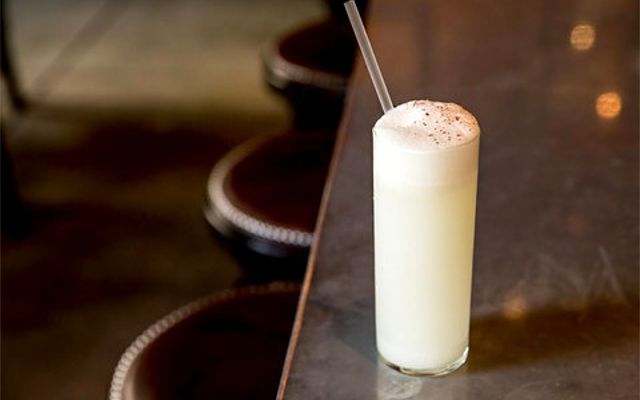 Chocolate gin fizz cocktail