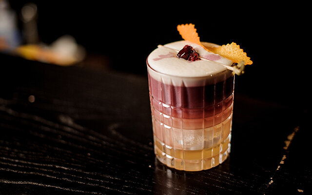 Red Wine Gin Sour: get the recipe >>