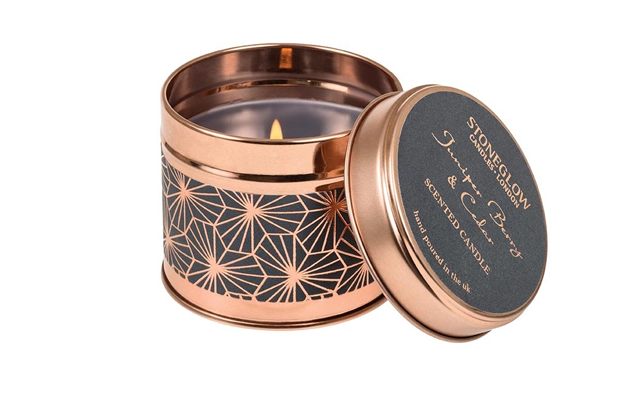 juniper+berry+scented+candle.png