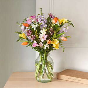 Bloom & Wild’s “Nina” bouquet