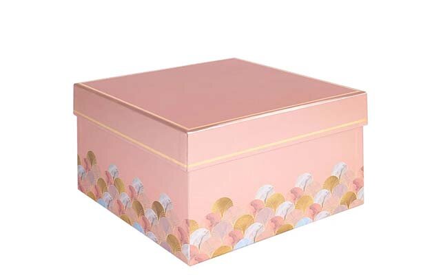 For £6.50, you can pick up this gorgeous art deco-inspired gift box from Paperchase