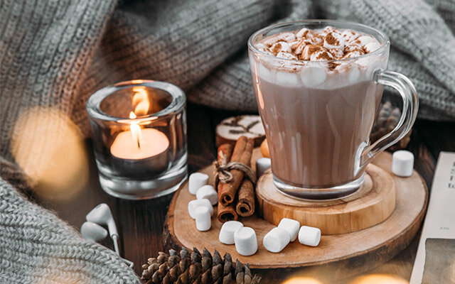 Gin+&+Amoretto+Hot+Chocolate.jpg