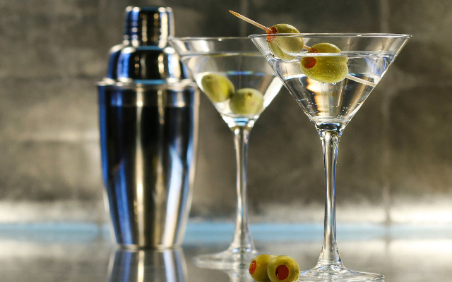 Low calorie Dirty Martini recipe