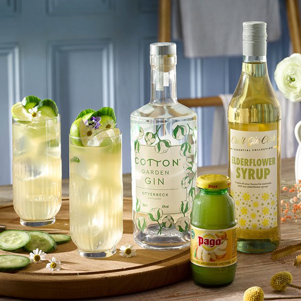 Cocktail bundle with cocktails