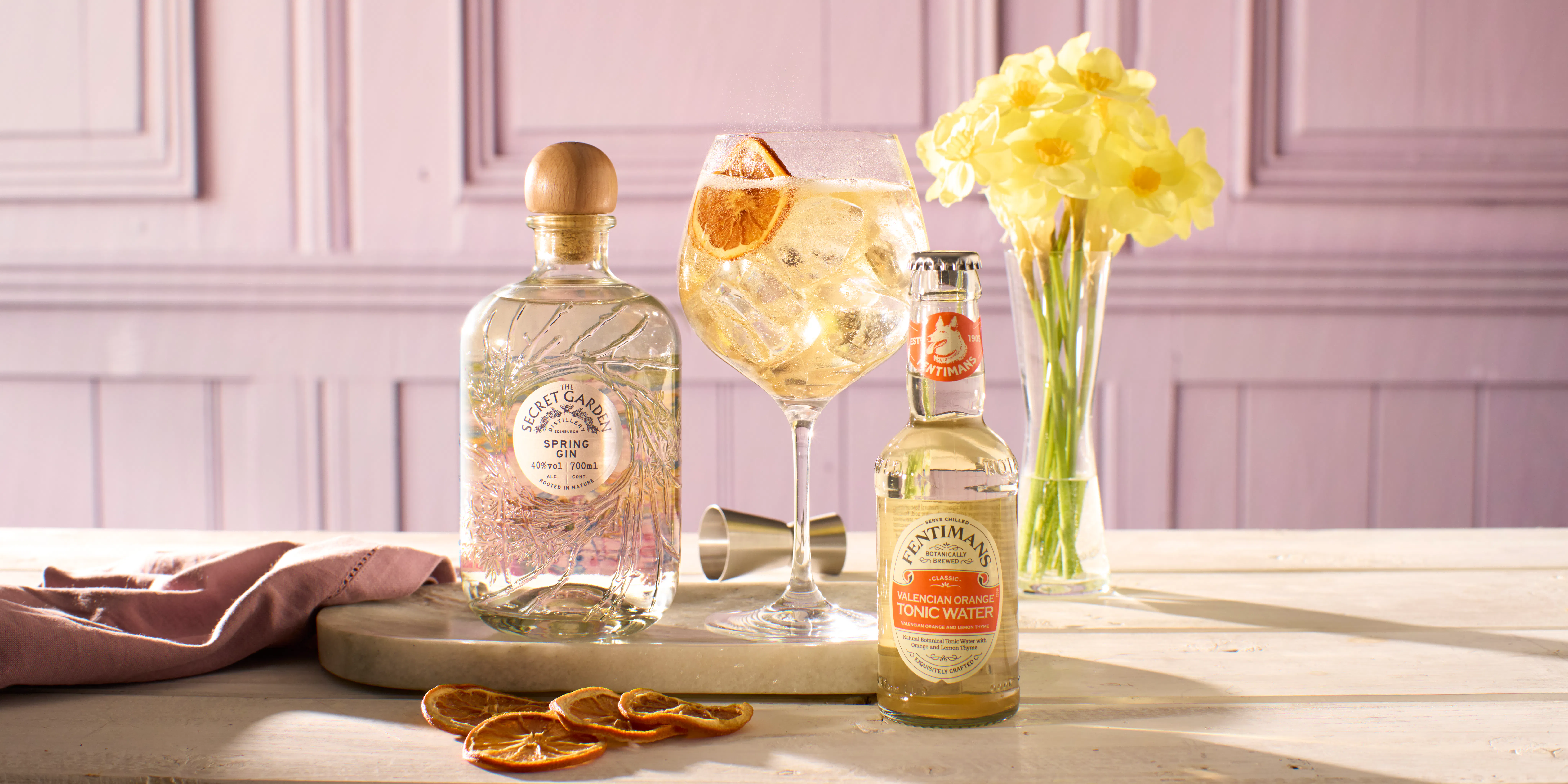 The Stir Craft Gin Club April 2025 Gin of the Month Box - Perfect Serve