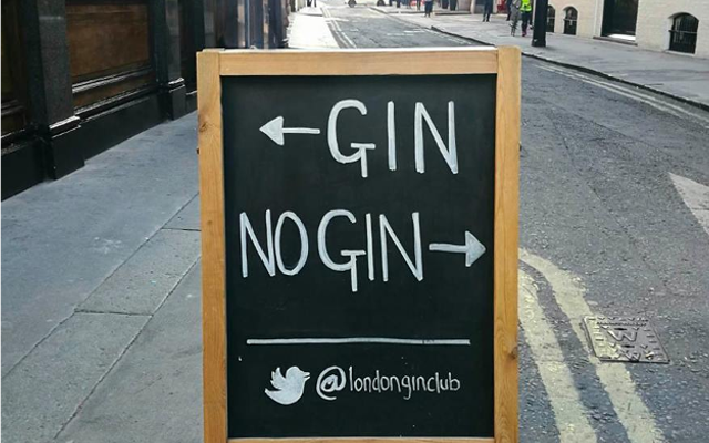 Funy pub chalkboard
