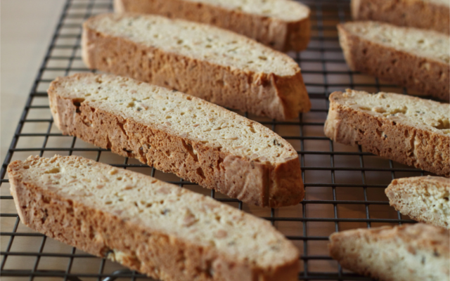 Botanucaks Guide: lavender and zesty biscotti