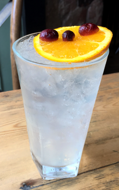 Au-tom collins gin tom collins cocktail