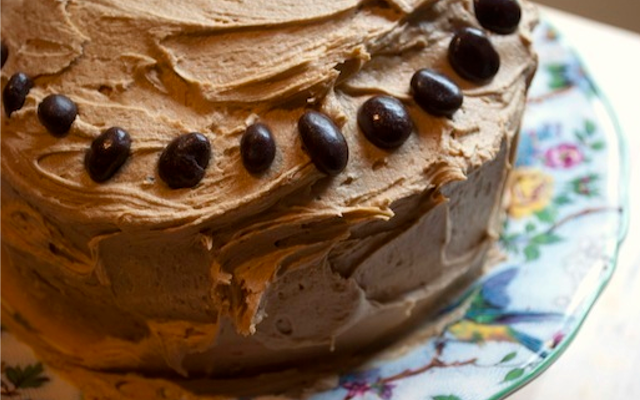 Coffee liqueur cake