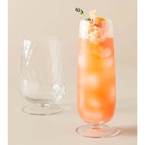 Tall cocktail glass 