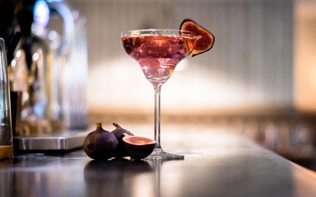 Batch cocktails Rose between two thorns