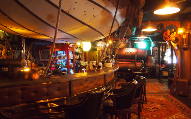 Cosy up at Steam Finland gin bar