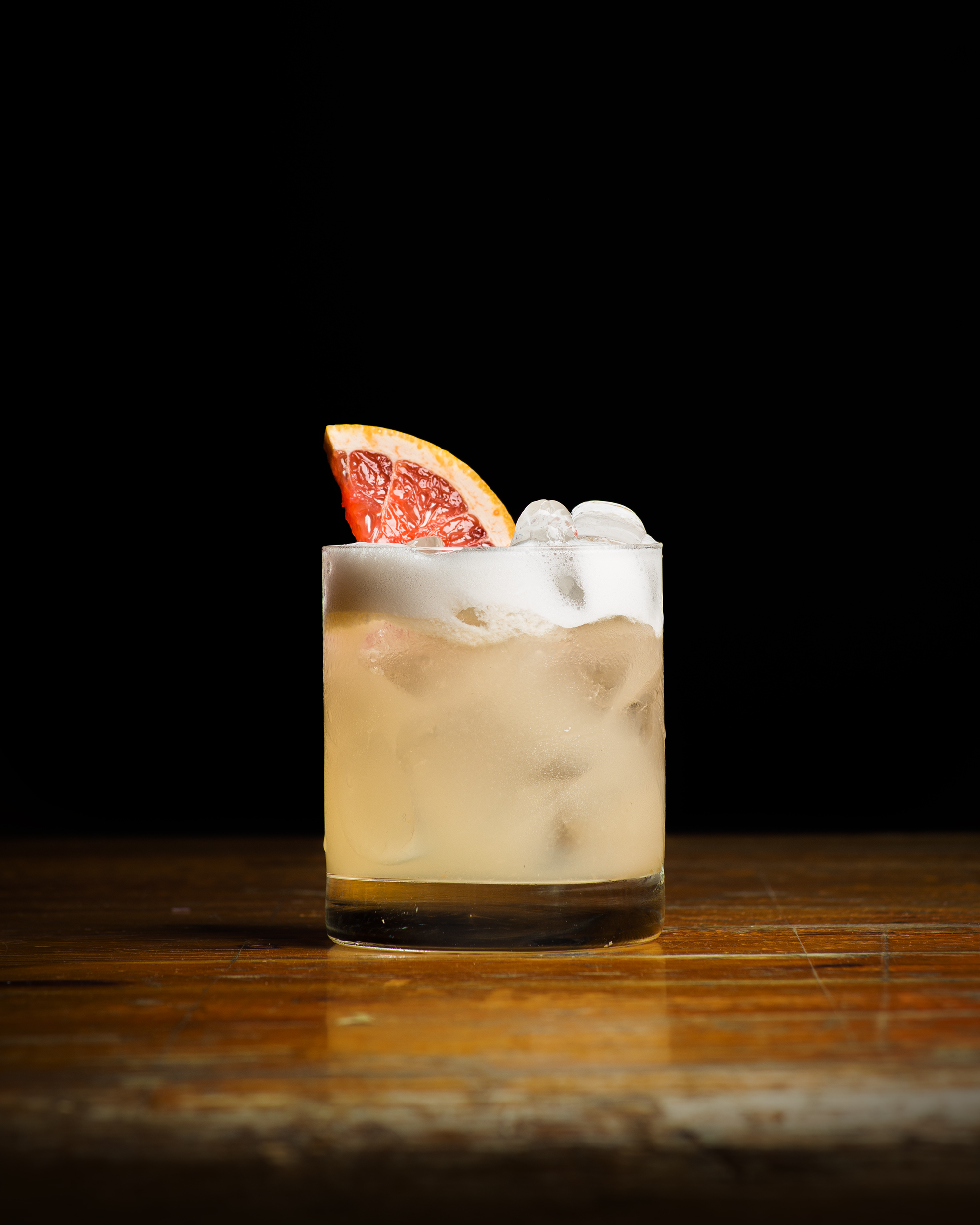 Napue gin atricot cocktail from kyro distillery
