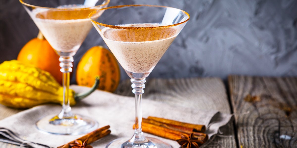 This Baileys and ginbased Chai Latte Espresso Martini is an autumnal