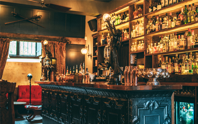 Doctor Inks Curiosities Exeter Interior