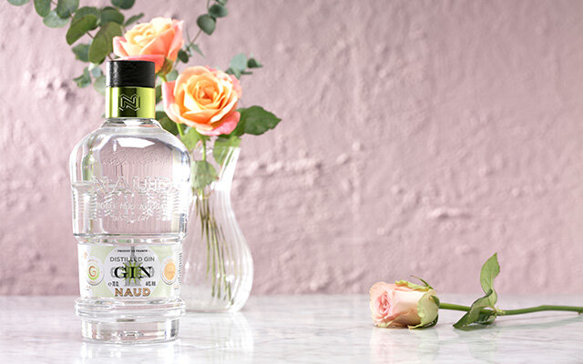 Naud GIn