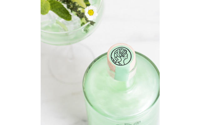 green+pixie+tears+gin+liqueur.png