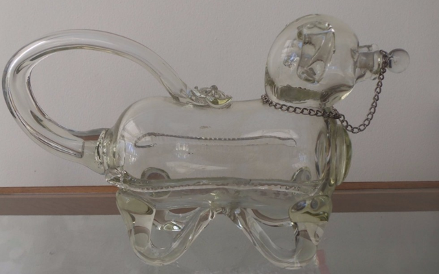 glass+gin+pig+victorian.png