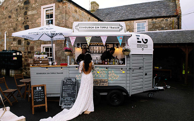 Mobile+Gin+Bar+Weddings.png