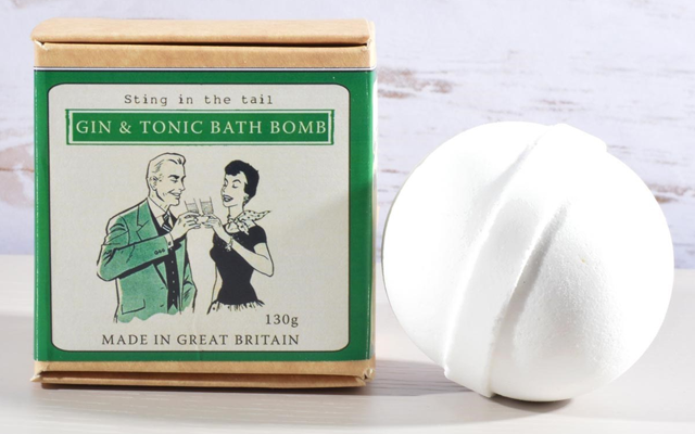 gin+and+tonic+bath+bomb (1).png