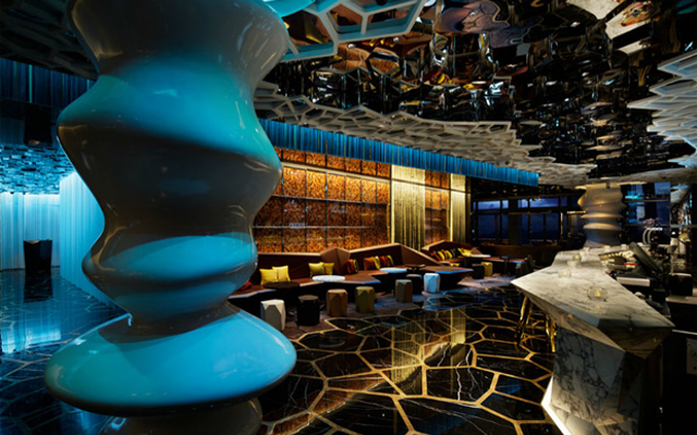 Ozone, Hong Kong gin and tonic bar