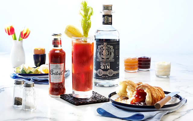 Boatyard+gin+and+Britvic+tomato+juice+with+croissant+and+egg.png